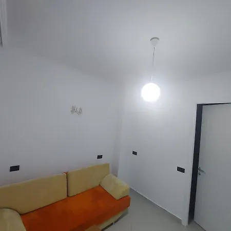 Apartment Noble 3-3